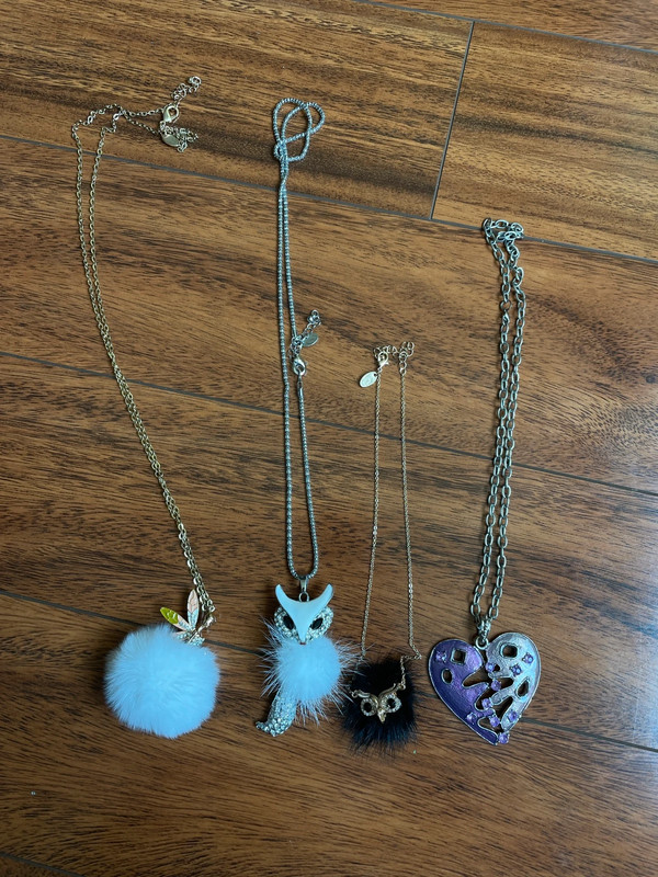 necklace lot 1