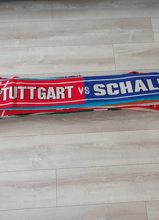 Obrázek k inzerátu: Stuttgart Schalke  super cena idealny stan scarf football super cena szaliki piłkarskie szale