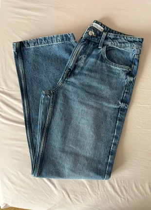 Jeans Mom fit Zara, marque: Zara, état: Neuf sans étiquette, taille: M / 38 / 10, 15,00 €, 16,45 € Protection acheteurs incluse