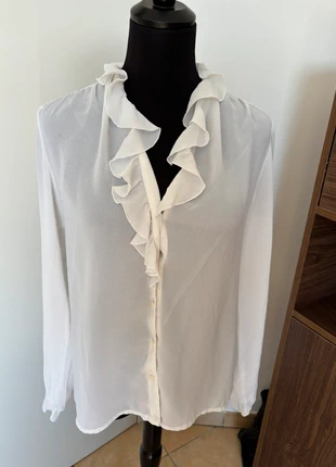 Blouse blanche à volants – élégante et féminine, marke: Caroline Rohmer, zustand: Gut, größe: S / 36 / 8, 8,00 €, 9,10 € inklusive Vinted-Käuferschutz