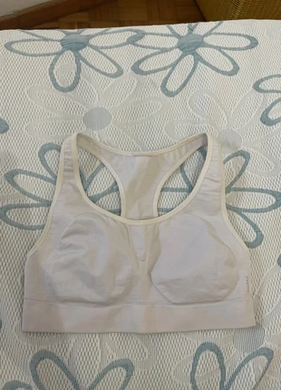 Top desportivo branco novo- Decatlon- XXS, brand: Decathlon, condizioni: Nuovo senza cartellino, taglia: XXS, €5.00, €5.95 include la Protezione acquisti