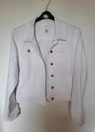 Veste en jeans blanche, brand: Camaïeu, condizioni: Ottime, taglia: XL / IT 46 / EU 42, €5.00, €5.95 include la Protezione acquisti