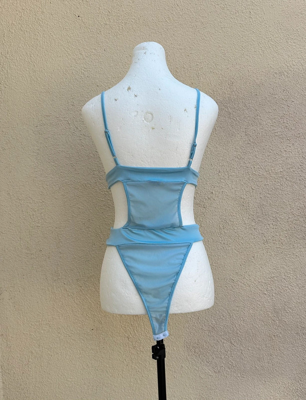 Medium bodysuit 2