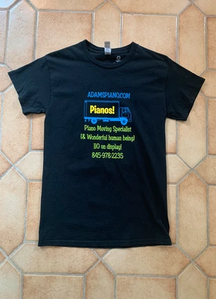 Tee shirt noir printed / imprimé Gildan vintage AdamsPiano USA taille S, brand: Gildan, condition: Very good, size: S, €8.00, €9.10 includes Buyer Protection Pro