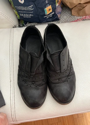 Black derbys. No laces 37 genuine leather, marque: Gaia Shoes, état: Très bon état, taille: 37, 5,00 €, 5,95 € Protection acheteurs incluse