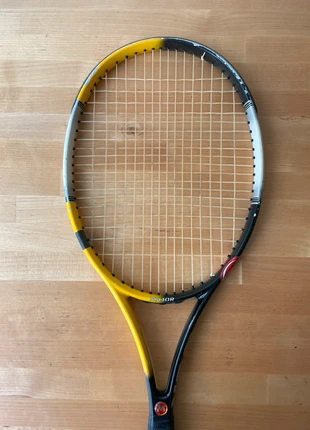 Major - Raquette de tennis, marke: MAJOR, zustand: Zufriedenstellend, 8,00 €, 9,10 € inklusive Vinted-Käuferschutz