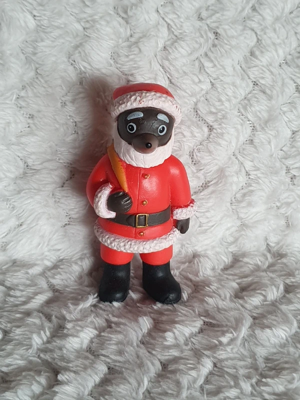 Jouet figurine Petit Ours Brun en Père Noël