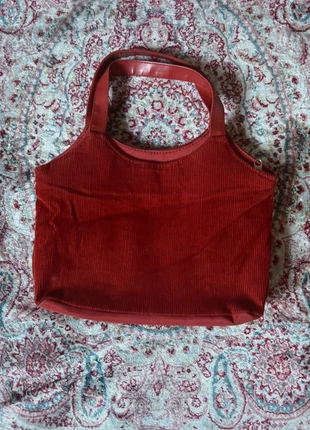 Petit Sac Velours Rouge/Orange - Élégance et Couleur, zustand: Sehr gut, 3,00 €, 3,85 € inklusive Vinted-Käuferschutz