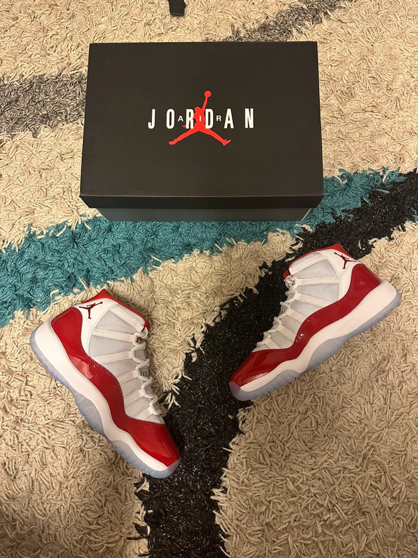 Air Jordan 11 Cherry (GS)