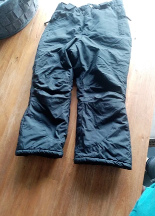 Pantalon noir de ski , marque: Snow Peak, état: Très bon état, taille: 4 ans / 104 cm, 5,00 €, 5,95 € Protection acheteurs incluse