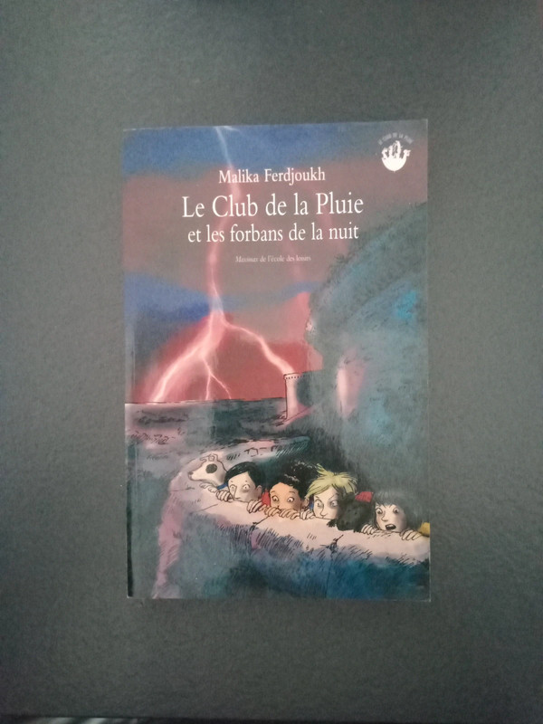 Le club de la pluie et les forbans de la nuit