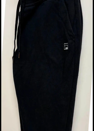 Jogging Fila Noir / Trackpant Fila - S, merk: FILA, staat: Heel goed, maat: S, € 9,00, € 10,15 inclusief Kopersbescherming