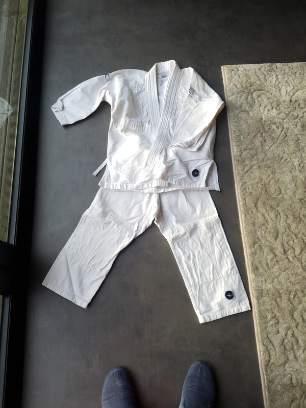 Tenue de judo discount decathlon