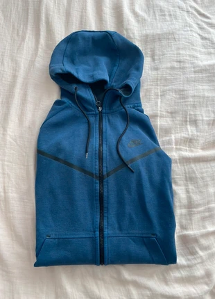 zip nike tech, brand: Nike, condition: Good, size: M, €20.00, €21.70 includes Buyer Protection