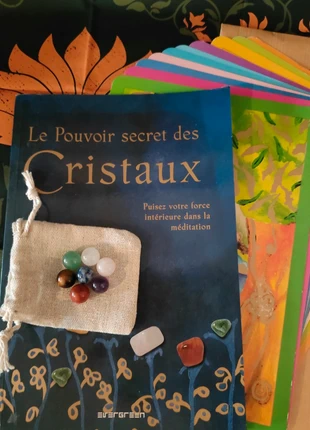 Le pouvoir secret des cristaux - Sur Parlett, condizioni: Discrete, €6.00, €7.00 include la Protezione acquisti