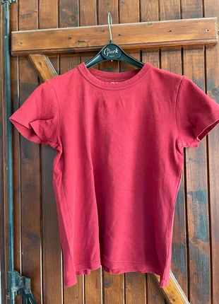 t shirt uniqlo enfant, brand: Uniqlo, condizioni: Buone, taglia: M, €2.00, €2.80 include la Protezione acquisti