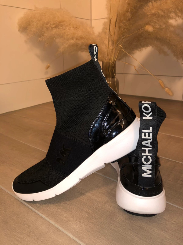 Michael Kors High Sneaker Stretch Schwarz Logo Band Gr. 39 Vinted