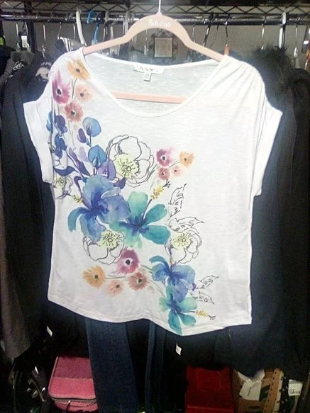 NorthStyle White Ruched Sleeve Floral Top Size: L 3