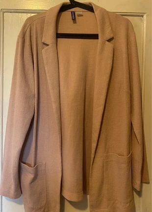 Blazer H&M, marque: H&M, état: Très bon état, taille: L / 40 / 12, 8,00 €, 9,10 € Protection acheteurs incluse