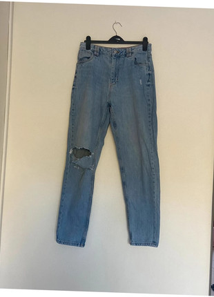 Jean droit troué, marque: Pimkie, état: Très bon état, taille: L / 40 / 12, 3,00 €, 3,85 € Protection acheteurs incluse