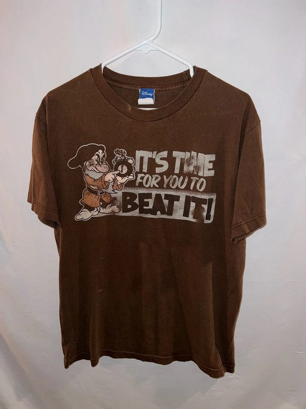 Disney Grumpy brown T-shirt “It’s Time for you to beat it” size M 1