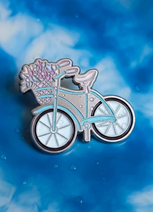 Pins vélo bicyclette panier fleurs floral cottagecore nature balade sweet, marque: Witch, état: Très bon état, 3,00 €, 3,85 € Protection acheteurs (Pro) incluse