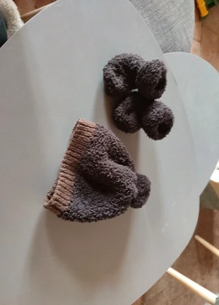 Lot bonnet et petons , merk: Fait Main, staat: Heel goed, maat: 0-3 maanden, 38 cm, € 4,50, € 5,43 inclusief Kopersbescherming