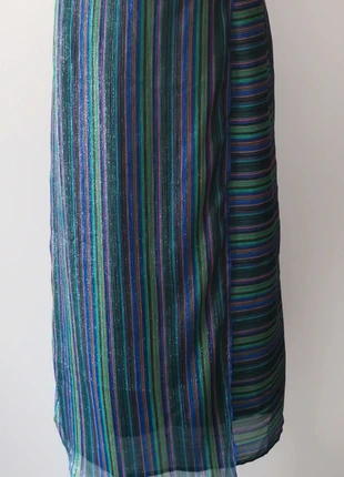 Jupe longueur fils irisés Camaïeu Taille 40 neuve avec étiquette, marke: Camaïeu, zustand: Neu, mit Etikett, größe: L / 40 / 12, 12,90 €, 14,25 € inklusive Vinted-Käuferschutz