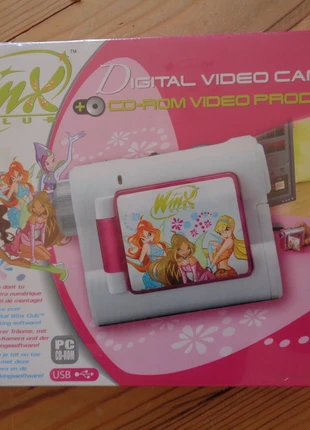 Winx: camera video + CD-ROM montage Smoby, marque: Smoby, état: Neuf, taille: 6 ans / 116 cm, 60,00 €, 63,70 € Protection acheteurs incluse