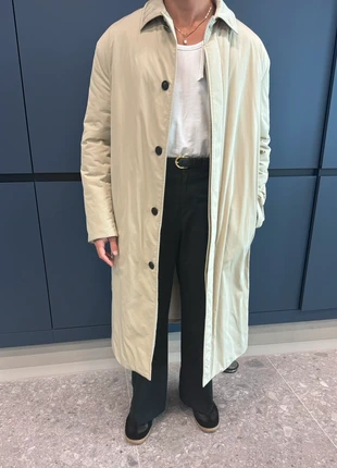 The Row padded coat 48 new with price tag, merk: The Row, staat: Nieuw met prijskaartje, maat: M, € 1 500,00, € 1 530,00 inclusief Kopersbescherming