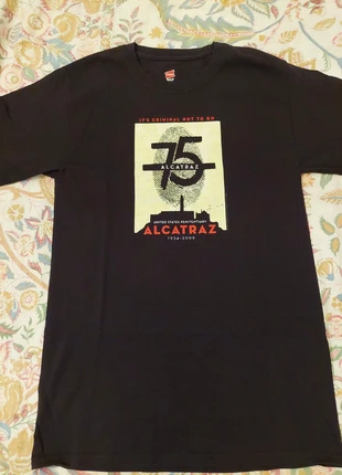 Tshirt nera Alcatraz taglia S, merk: Alcatraz, staat: Nieuw zonder prijskaartje, maat: S, € 5,00, € 5,95 inclusief Kopersbescherming
