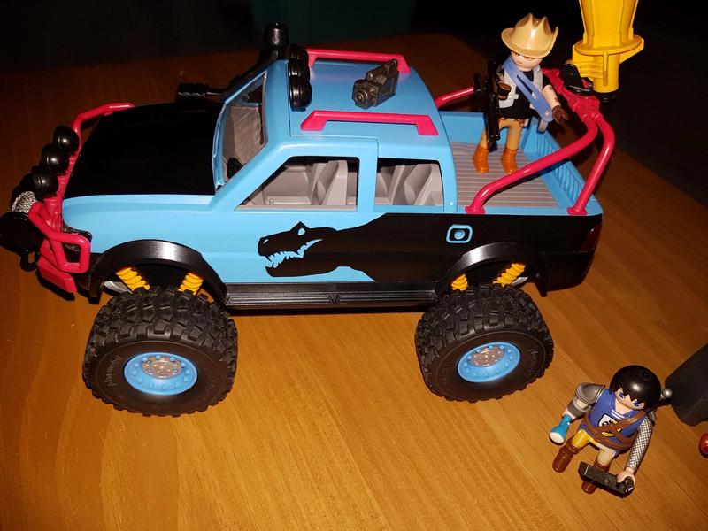 Playmobil super 4 monster truck shop