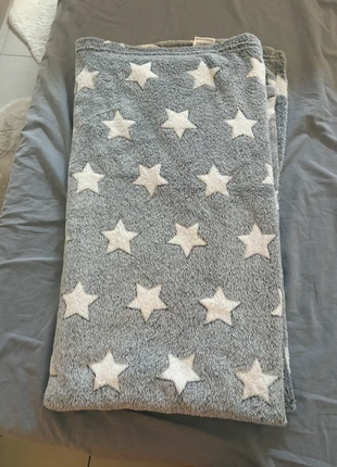 Plaid enfants étoiles, marca: The Home Deco Factory, estado: Muito bom, tamanho: 120 x 160 cm, €10.00, €11.20 inclui Proteção do Comprador