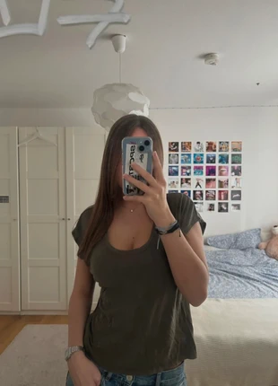 Luftiges Oberteil, merk: Mango, staat: Heel goed, maat: L / 40 / 12, € 5,00, € 5,95 inclusief Kopersbescherming