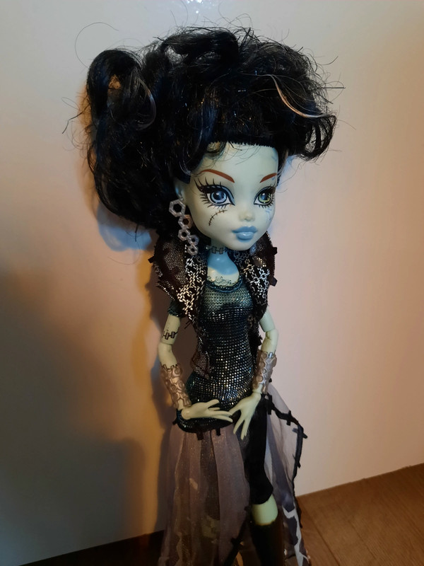 Boneca Monster High Frankie stein - USADA