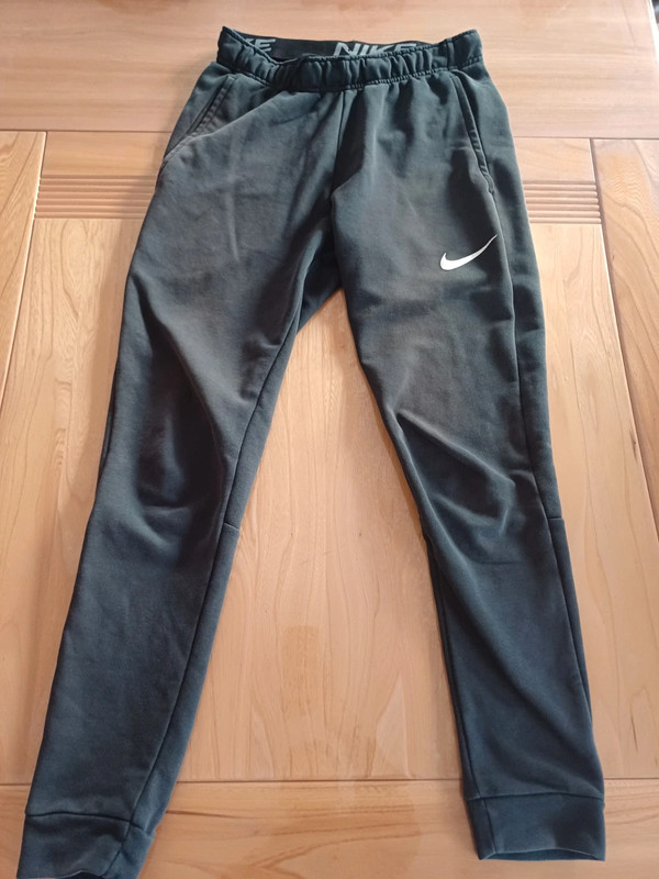 Jogging nike noir taille S 1