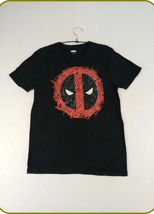 T-shirt noir Deadpool Old Navy taille S, marque: Marvel, état: Très bon état, taille: S, 5,00 €, 5,95 € Protection acheteurs incluse