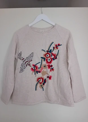 Embroidered sweatshirt, merk: Zara, staat: Nieuw zonder prijskaartje, maat: S / 36 / 8, € 7,50, € 8,58 inclusief Kopersbescherming