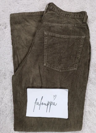 Pantalon velour côtelé femme kaki, excellent état, taille 🇫🇷38, brand: Vintage Dressing, condizioni: Ottime, taglia: M / IT 42 / EU 38, €14.00, €15.40 include la Protezione acquisti Pro