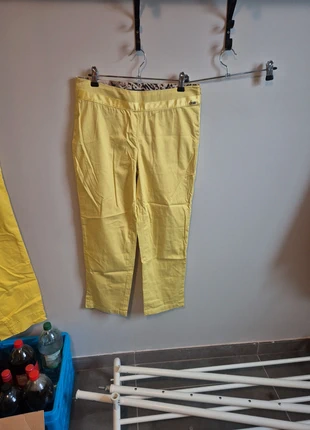 Airfield gele broek, merk: Airfield, staat: Heel goed, maat: S / 36 / 8, € 8,00, € 9,10 inclusief Kopersbescherming