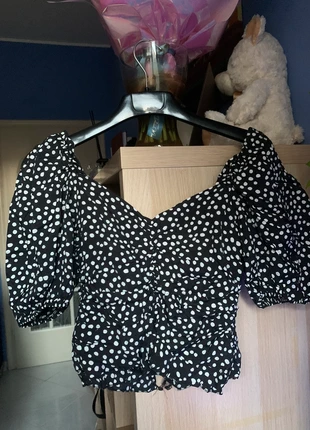 Top a pois, brand: Terranova, condizioni: Nuovo senza cartellino, taglia: S / IT 40 / EU 36, €4.00, €4.90 include la Protezione acquisti