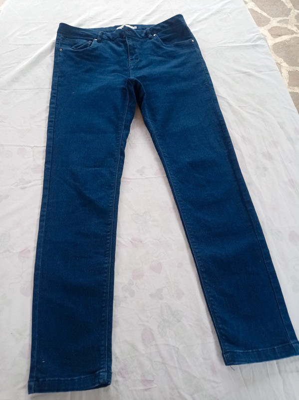 Pantalone jeans scuro elasticizzato 1