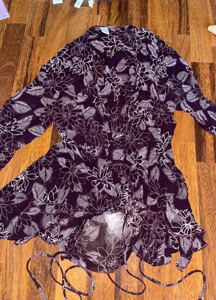 Veste d’été violette tulle femme fleuri taille 44, marke: Camaïeu, zustand: Sehr gut, größe: XXL / 44 / 16, 3,00 €, 3,85 € inklusive Vinted-Käuferschutz