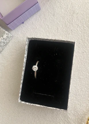 Diamanten ring, staat: Heel goed, € 1,00, € 1,75 inclusief Kopersbescherming