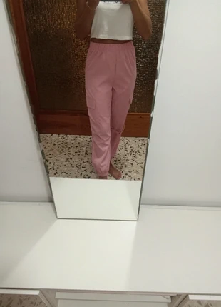 Pantalón rosa, marca: Romwe, estado: Novo sem etiquetas, tamanho: XS / 34 / 6, €6.00, €7.00 inclui Proteção do Comprador