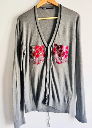 Gillet de couleur grise., marque: Unique, état: Neuf sans étiquette, taille: M / 38 / 10, 16,00 €, 17,50 € Protection acheteurs incluse