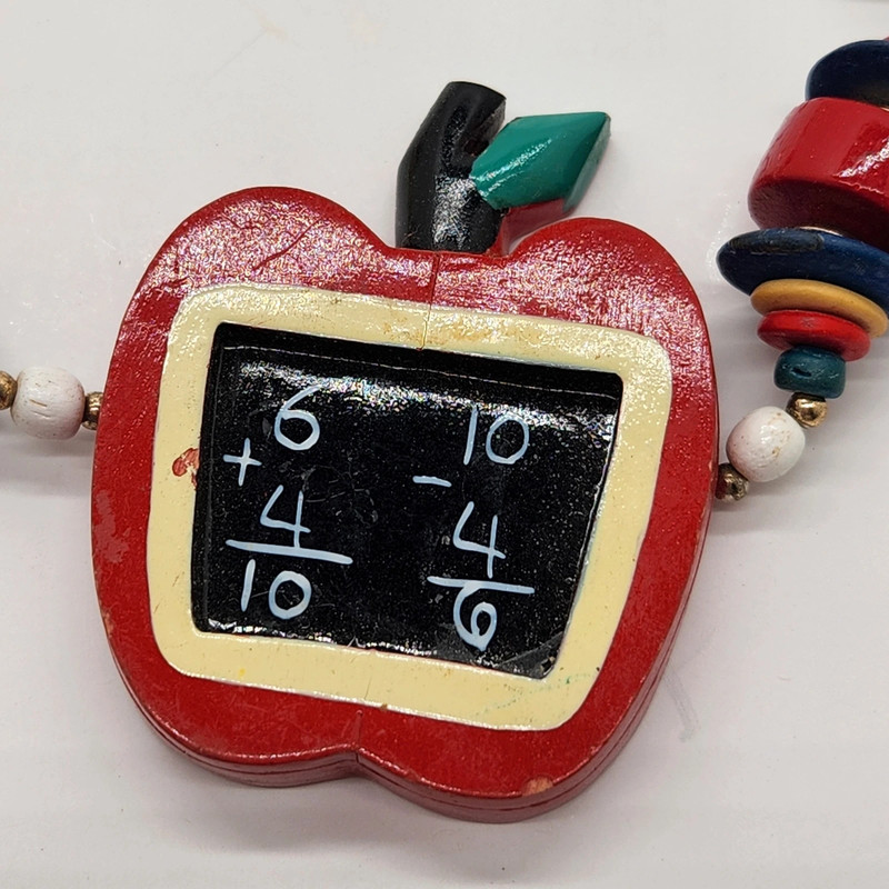 Vintage school necklace 26" women's red colorblock teacher wood kawaii kidscore

Pre-loved 2