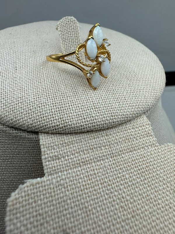 763 Women s Sz 8 NV Stamped Goldtone Ring With Faux Opal and CZ Diamond Gems Vinted