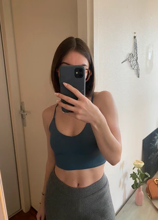 Débardeur à bretelles crop top Bershka, marke: Bershka, zustand: Neu, größe: XS / 34 / 6, 7,00 €, 8,05 € inklusive Vinted-Käuferschutz