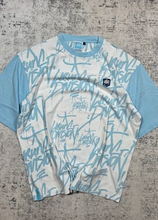 👕 T-shirt Wrung Division XL oversize graffiti bleu ciel blanc streetwea, marque: Wrung, état: Très bon état, taille: XL, 29,99 €, 32,19 € Protection acheteurs (Pro) incluse
